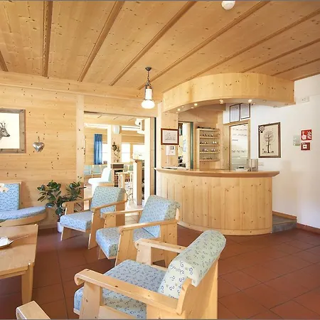 Otel Meisules 3*