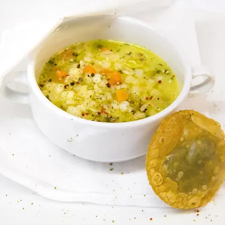 Meisules فندق